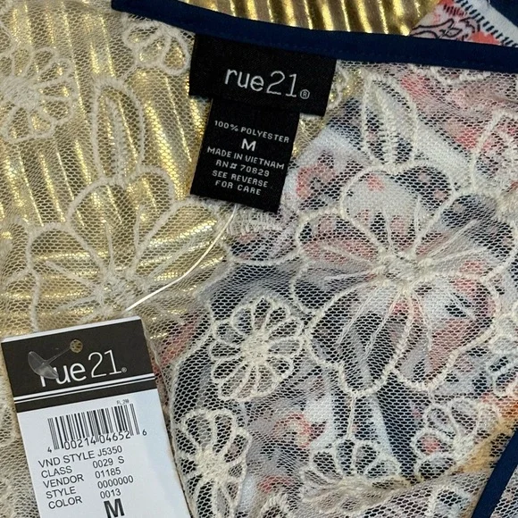 Women's Off Shoulder Navy and Cream Patterned Top - Picture 5 of 6